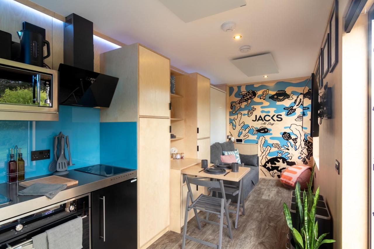 The Reef - Unique Hot Tub Cabin In ミルポート エクステリア 写真