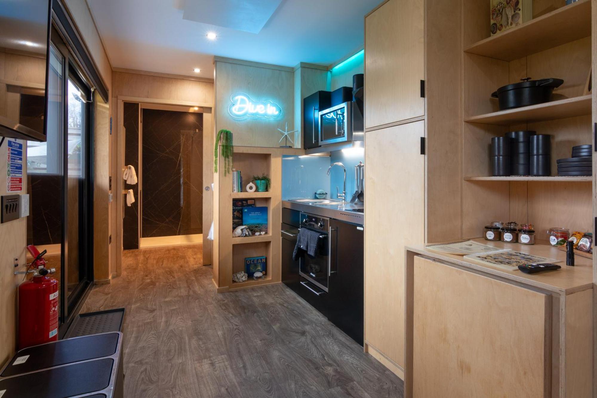 The Reef - Unique Hot Tub Cabin In ミルポート エクステリア 写真